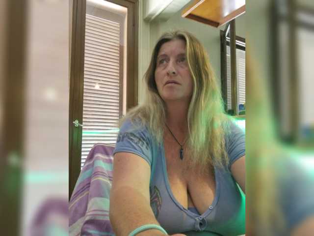 JennaDeluxe live cam on BongaCams