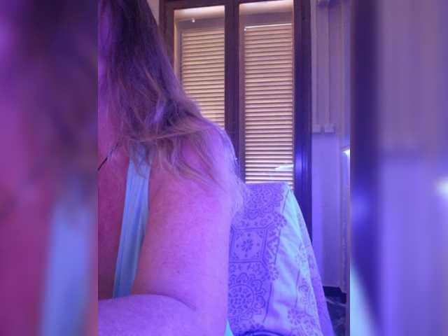 JennaDeluxe live cam preview