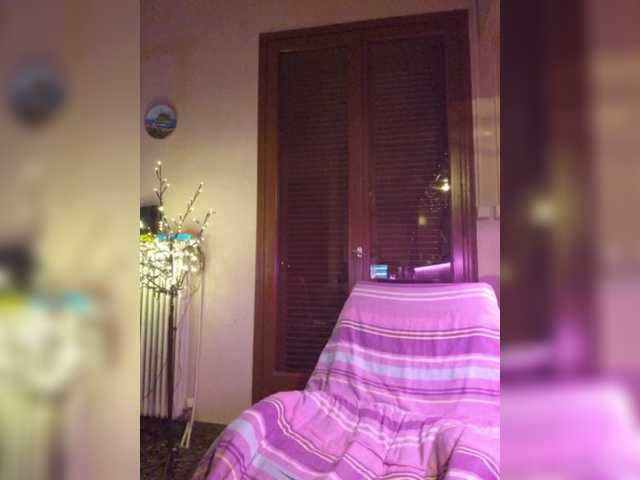JennaDeluxe live cam on BongaCams