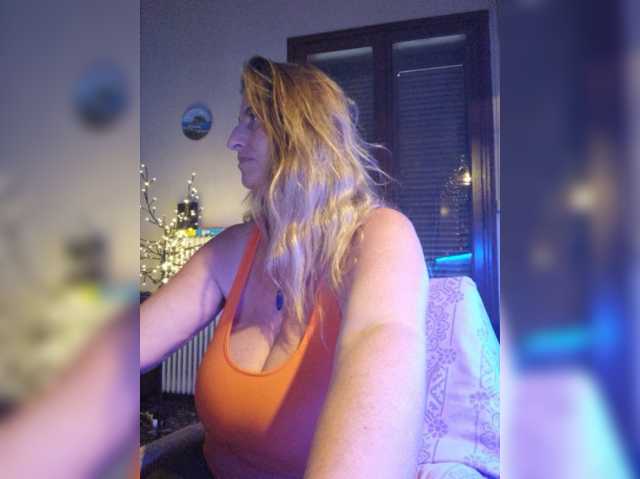 JennaDeluxe – currently Offline