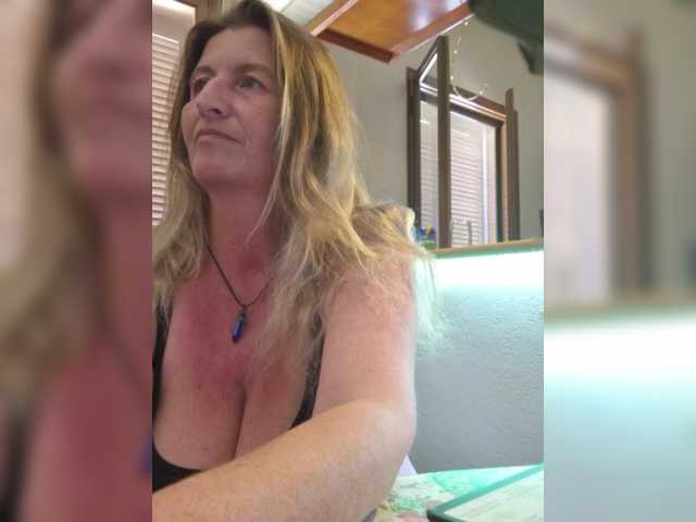 JennaDeluxe Live Cam on BongaCams