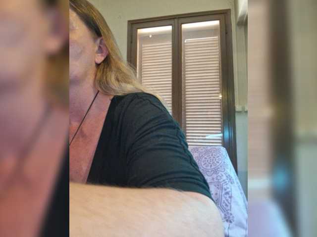 JennaDeluxe live cam on BongaCams