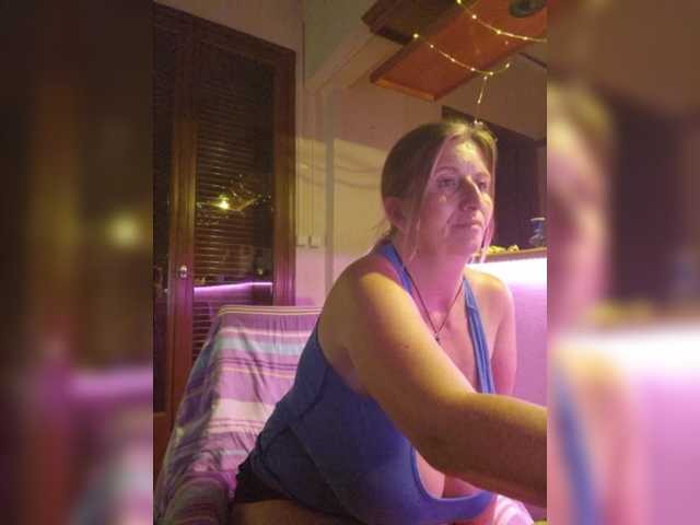 JennaDeluxe live cam on BongaCams