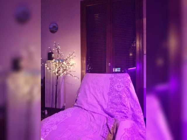 JennaDeluxe live cam on BongaCams