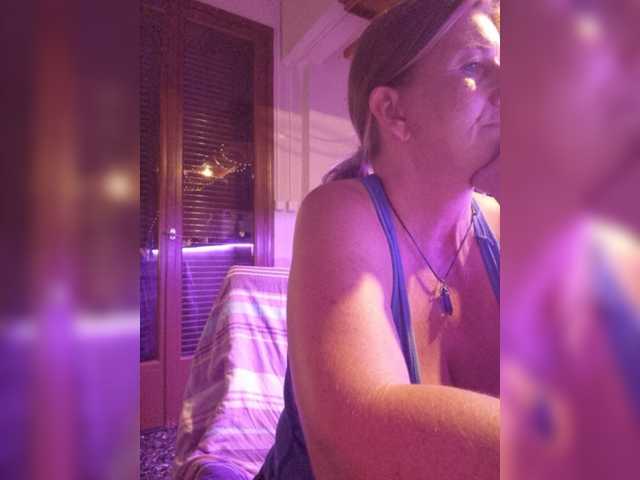 JennaDeluxe live cam on BongaCams