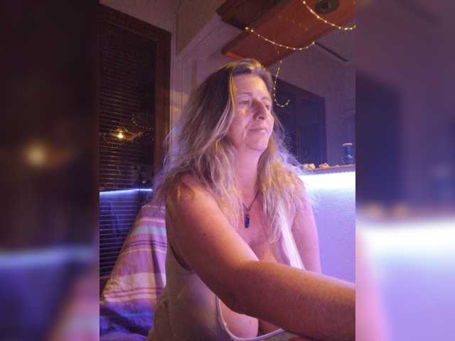 JennaDeluxe live cam on BongaCams