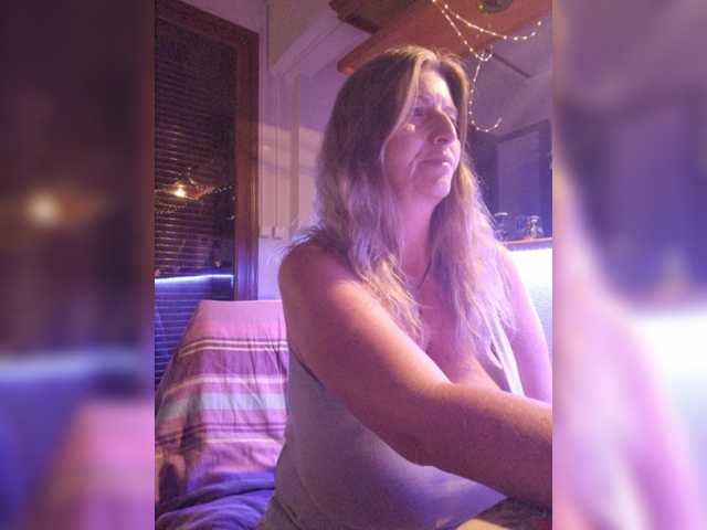 JennaDeluxe live cam on BongaCams