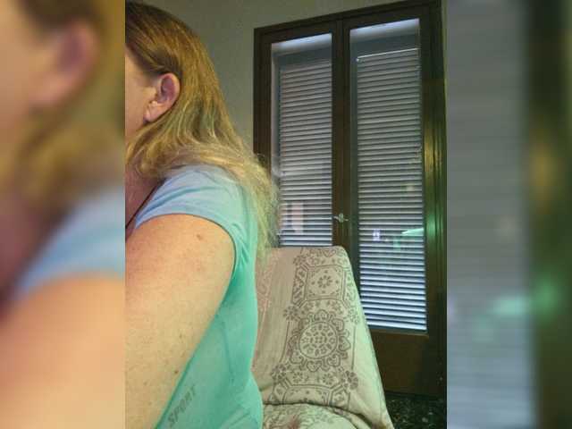 JennaDeluxe live cam on BongaCams