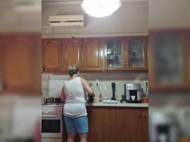 JennaDeluxe's BongaCams show and profile