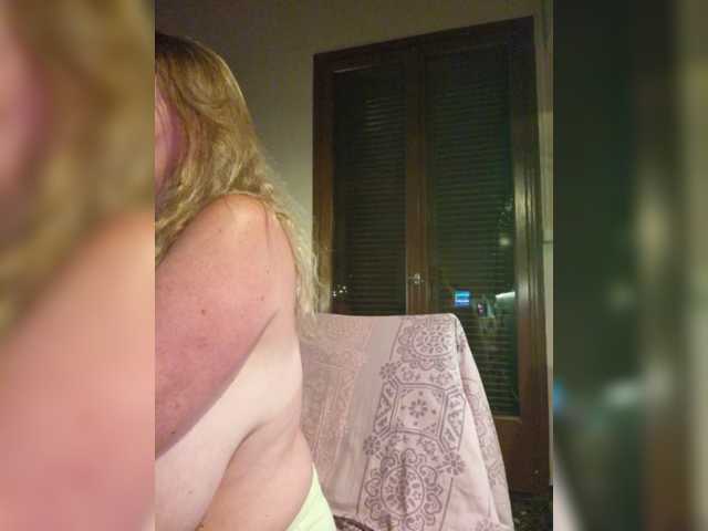 JennaDeluxe live cam on BongaCams