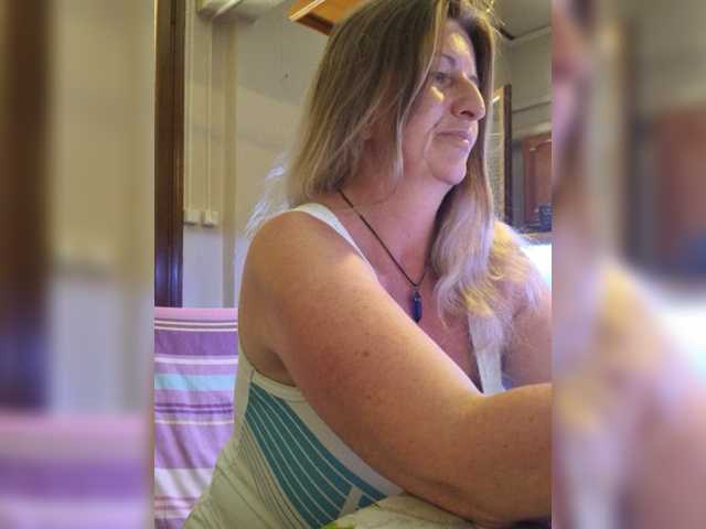 JennaDeluxe live cam on BongaCams