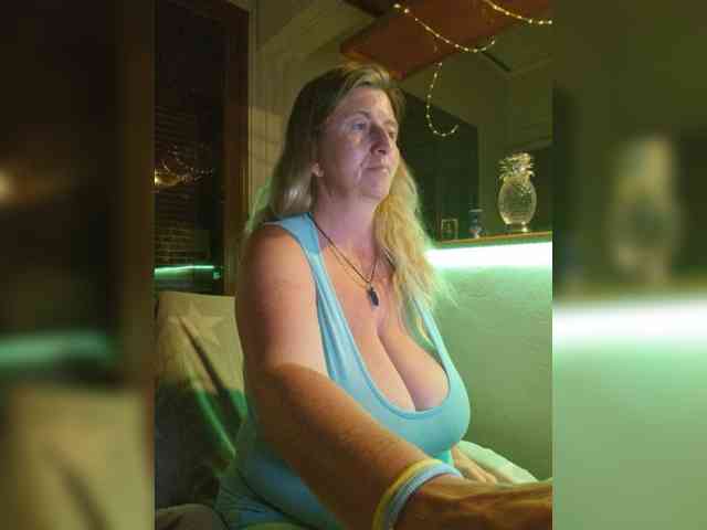 JennaDeluxe webcam