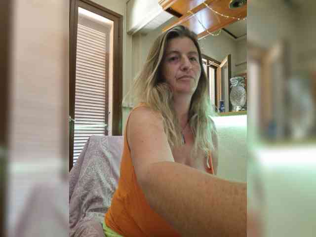 JennaDeluxe webcam