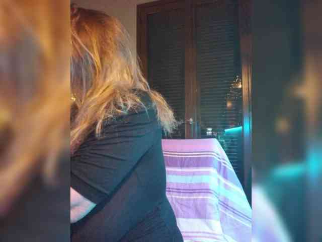 JennaDeluxe webcam