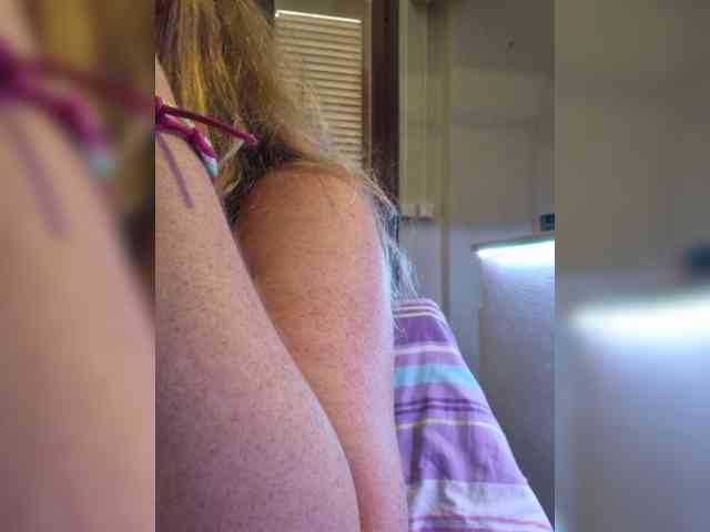 JennaDeluxe webcam