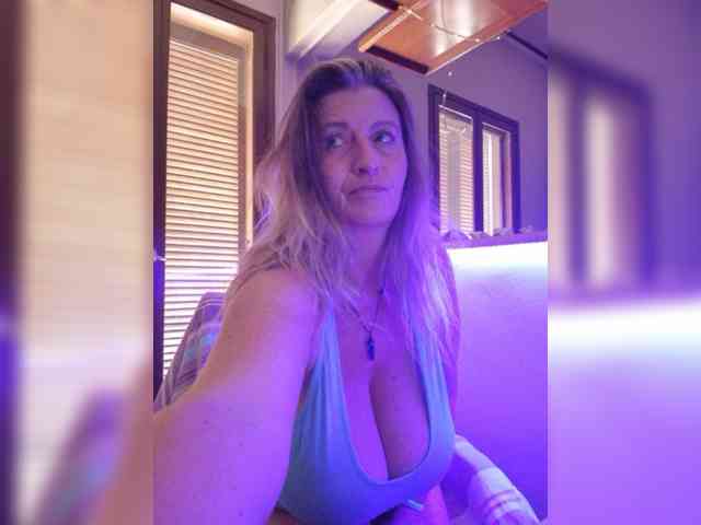 JennaDeluxe webcam