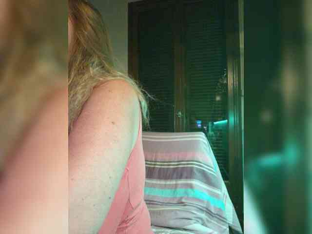 JennaDeluxe webcam