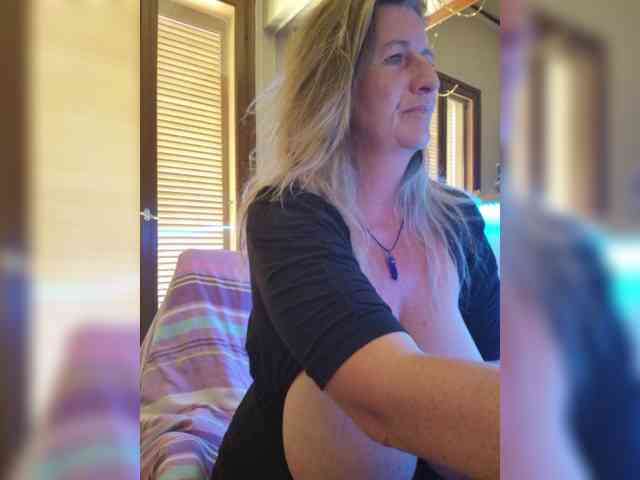 JennaDeluxe webcam