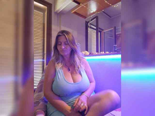 JennaDeluxe JennaDeluxe