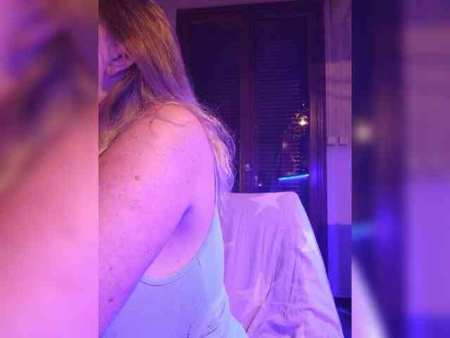 JennaDeluxe webcam