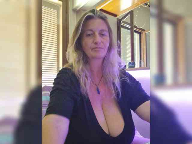 JennaDeluxe webcam