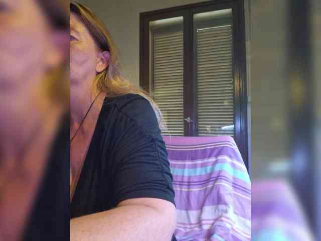 JennaDeluxe webcam