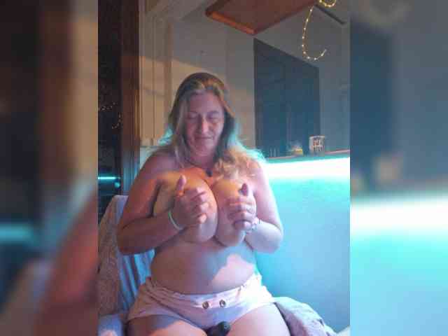 JennaDeluxe webcam