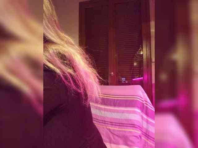 JennaDeluxe's webcam live show
