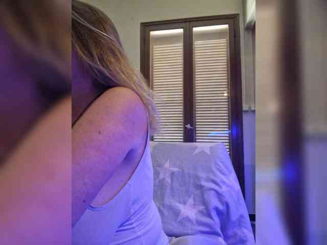 JennaDeluxe webcam