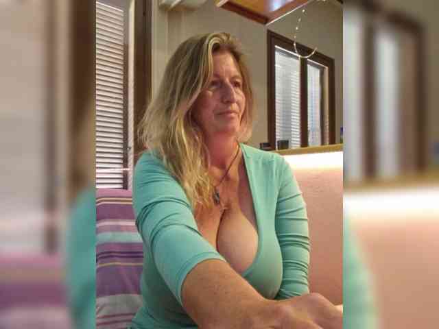 JennaDeluxe webcam