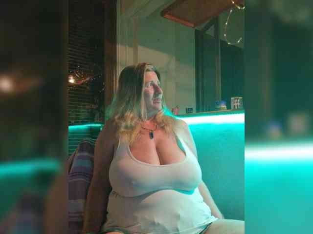 JennaDeluxe webcam