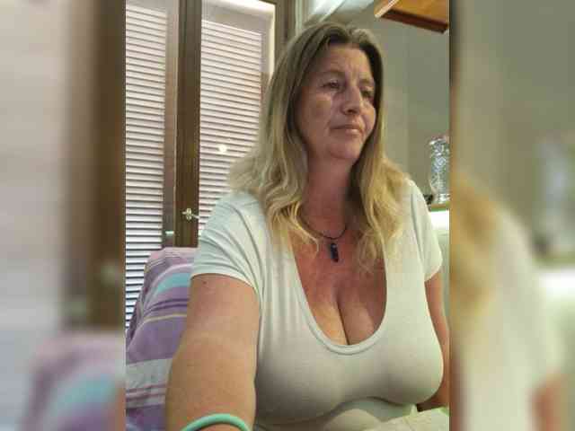 JennaDeluxe webcam