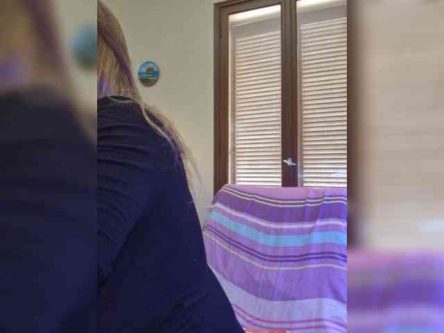 JennaDeluxe webcam