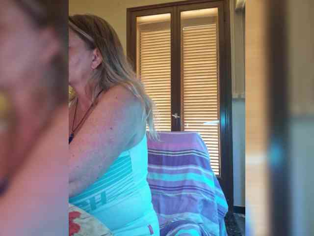 JennaDeluxe webcam