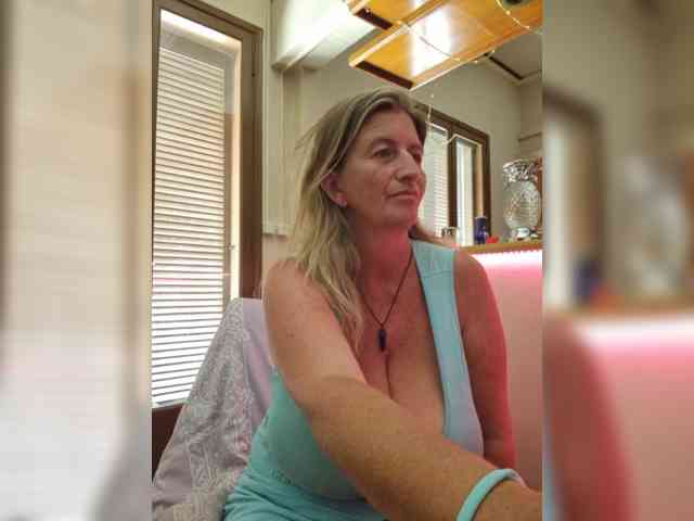 JennaDeluxe webcam