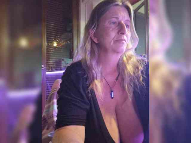JennaDeluxe webcam