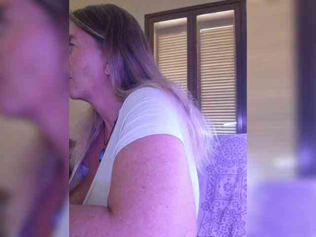 JennaDeluxe webcam