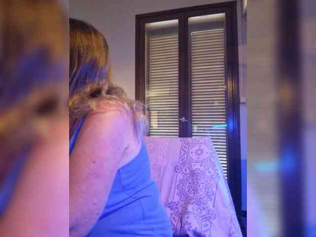 JennaDeluxe webcam