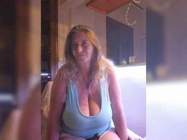JennaDeluxe webcam
