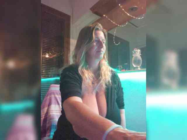 JennaDeluxe webcam