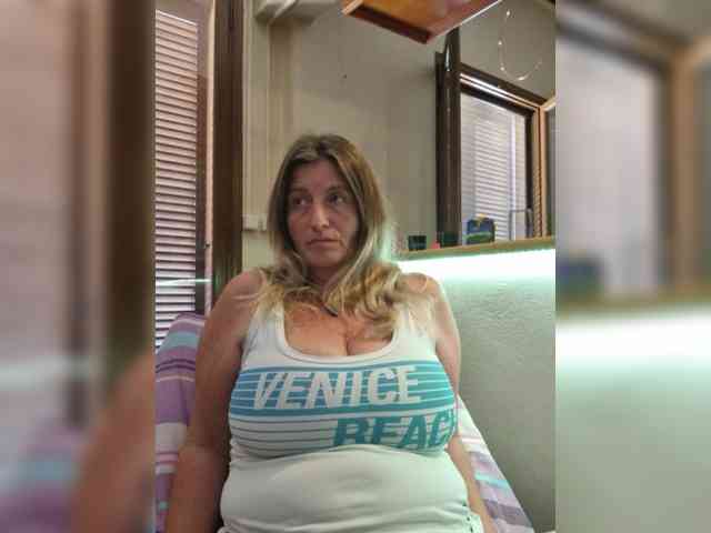 JennaDeluxe webcam