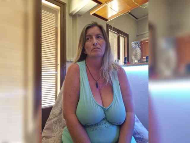 JennaDeluxe webcam