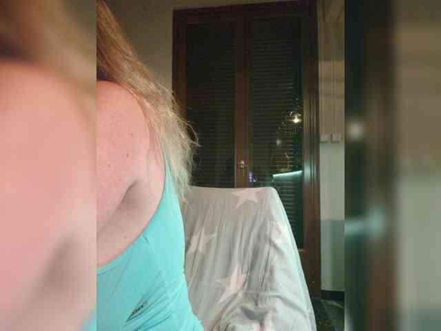 JennaDeluxe webcam