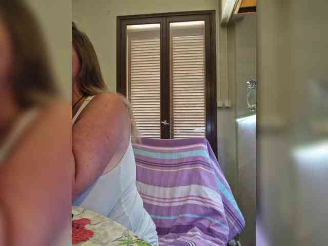JennaDeluxe webcam