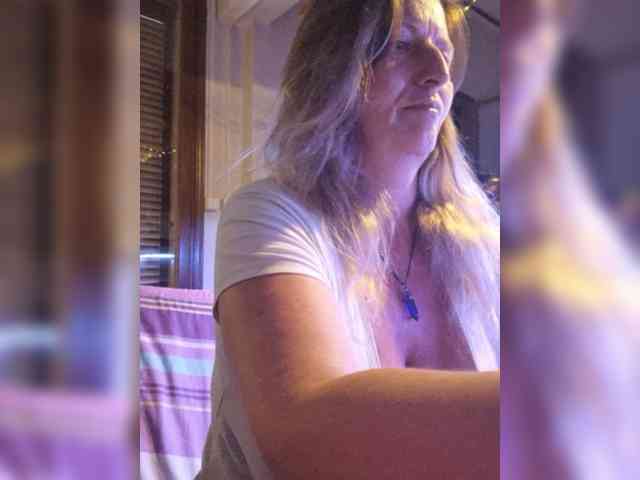 JennaDeluxe webcam