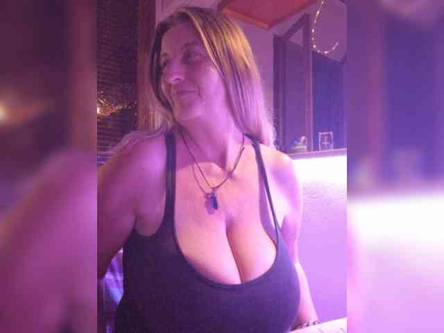 JennaDeluxe webcam
