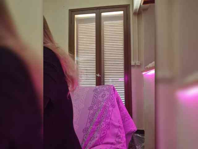 JennaDeluxe webcam