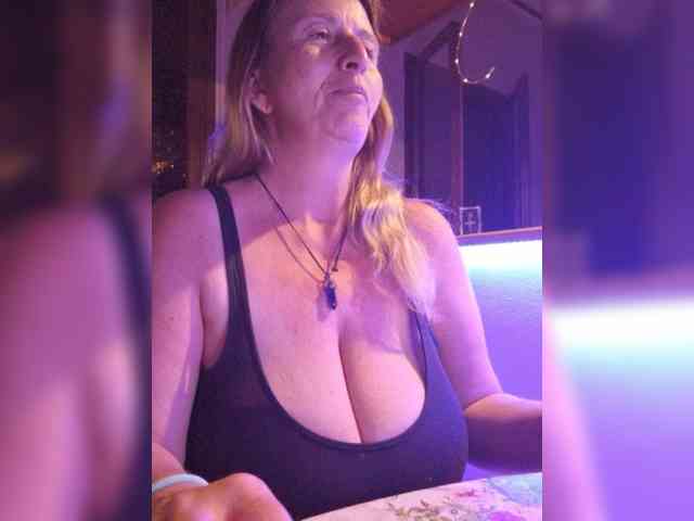 JennaDeluxe webcam