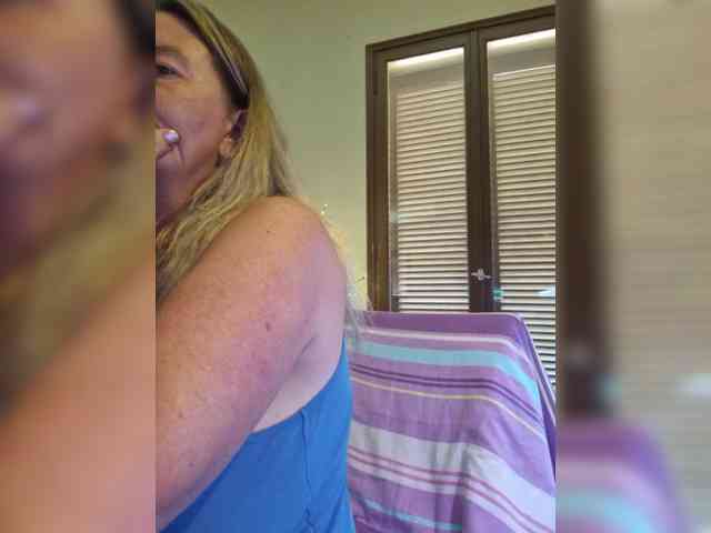 JennaDeluxe webcam