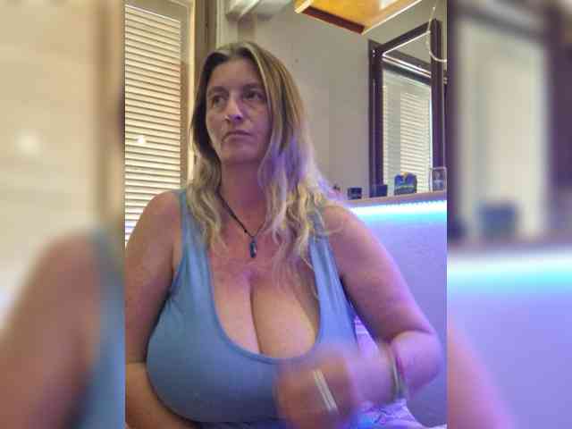 JennaDeluxe webcam